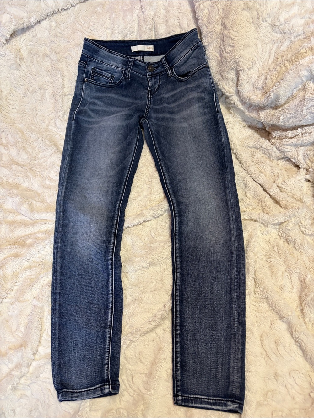 Daytrip Women's Skinny Jeans - Dark Blue Wash